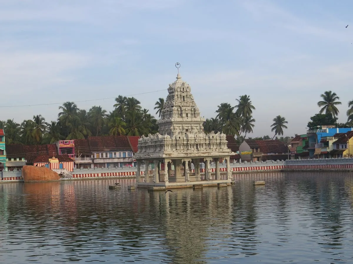 The Suchindram temple tank with its mandapam